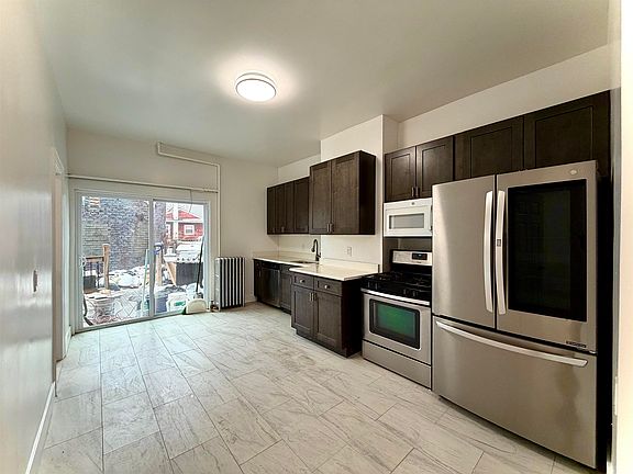 2nd image of 116 Grace St #2
