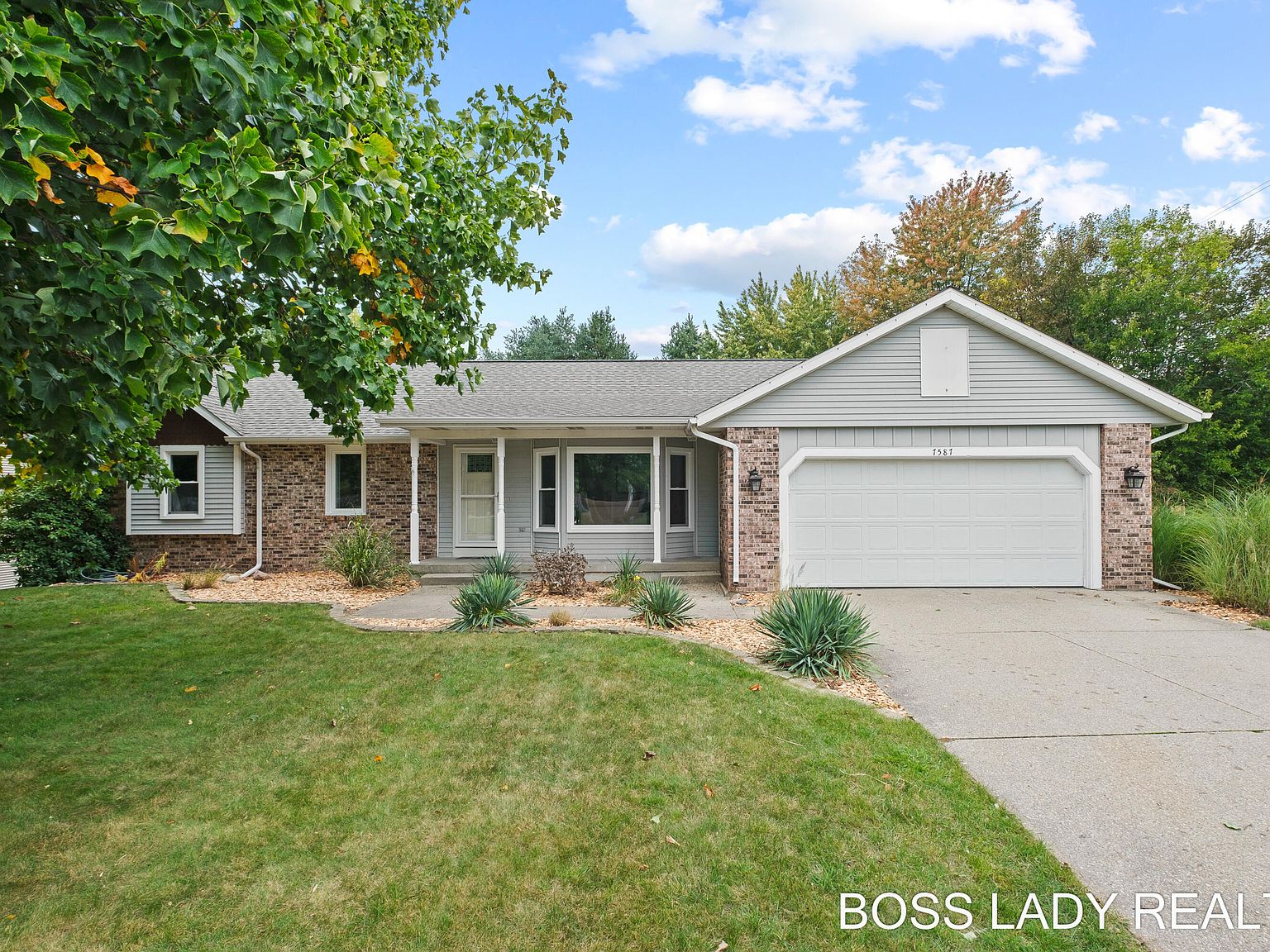 7587 Pheasant Run Dr, Hudsonville, MI 49426 MLS 23137926 Zillow