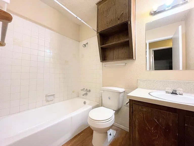1526 Leader Dr — Photo 28