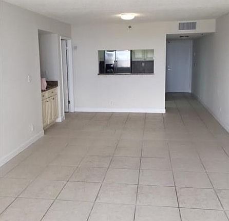 2nd image of 1717 N Bayshore Dr #A-3552