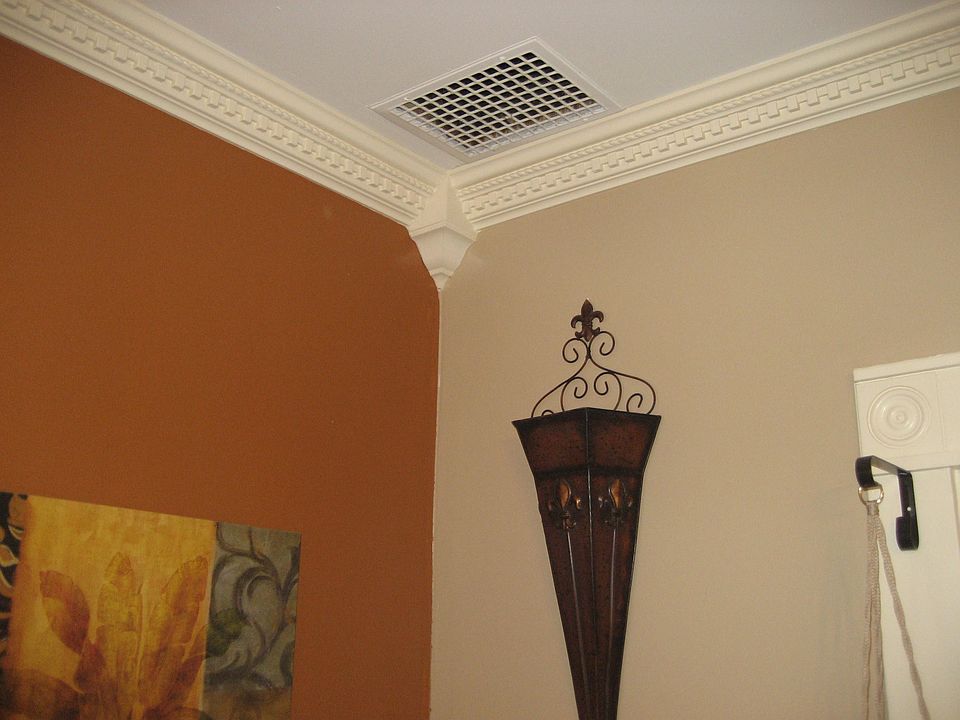 2nd image of 23 E Frederick St
