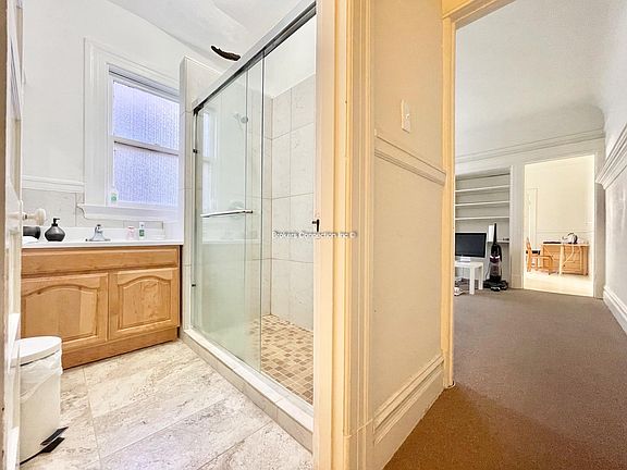 3rd image of 117 Duboce Ave