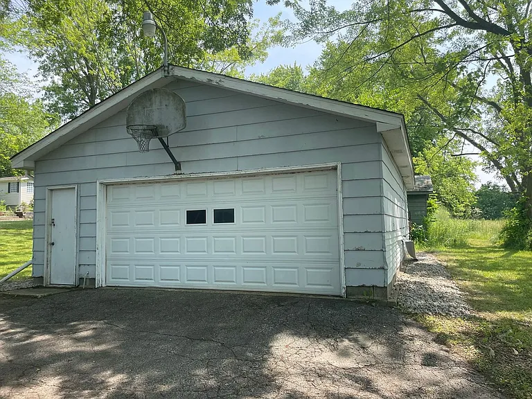 2404 W US Highway 20 — Photo 19