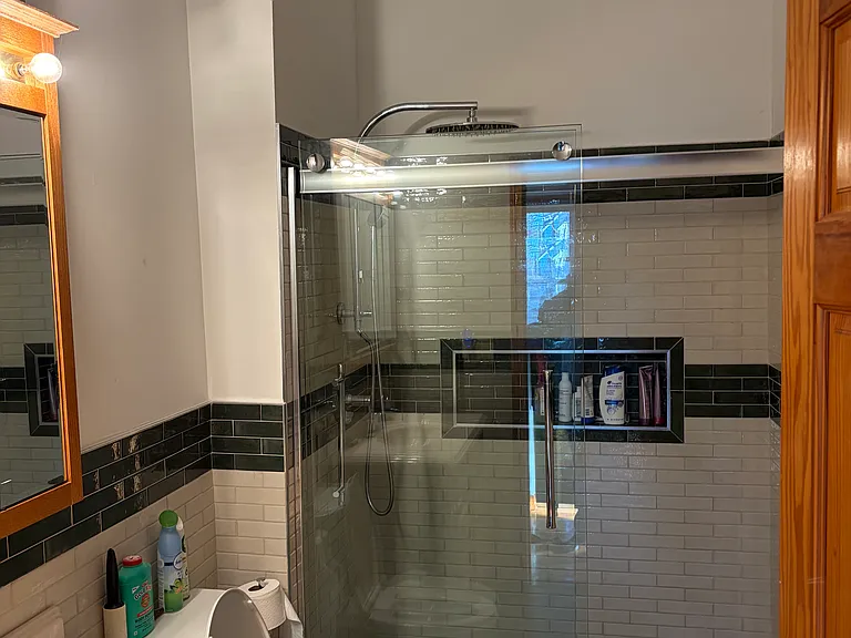 35 Raymond St #2 — Photo 14