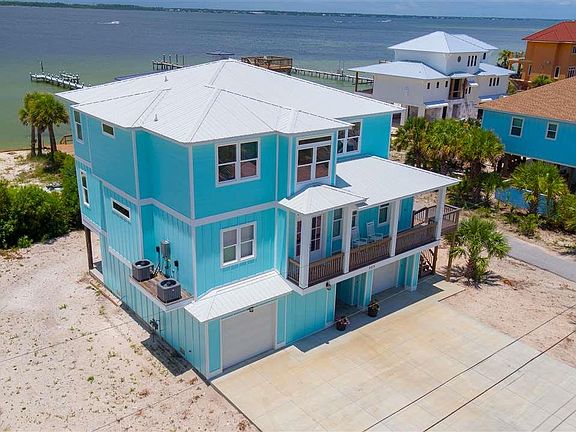 3rd image of 323 Panferio Dr