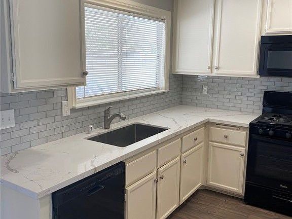 5th image of 7640 Gallant Cir
