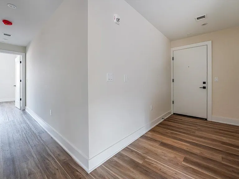 237 Washington St #401 — Photo 11