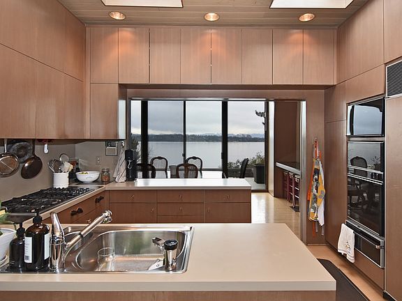 4th image of 458 McGilvra Blvd E