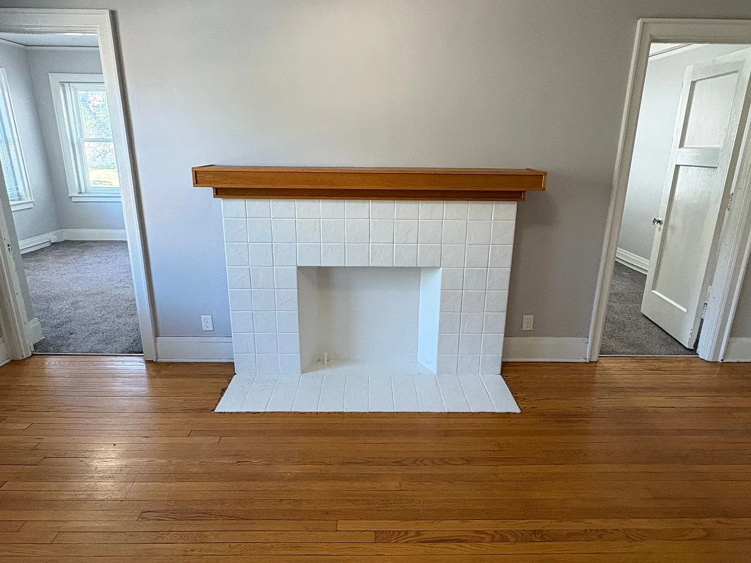 2 bed, 900 sqft, $995 — Photo 2