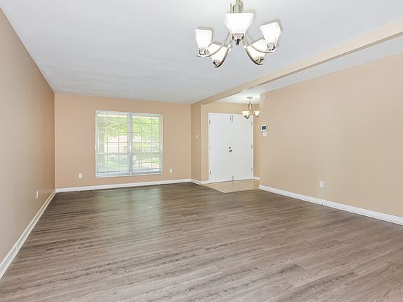 4th image of 6851 Parc Charlene Dr