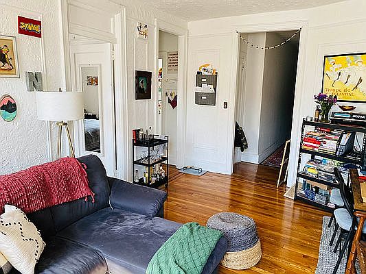 2nd image of 21-61 Steinway St #B4