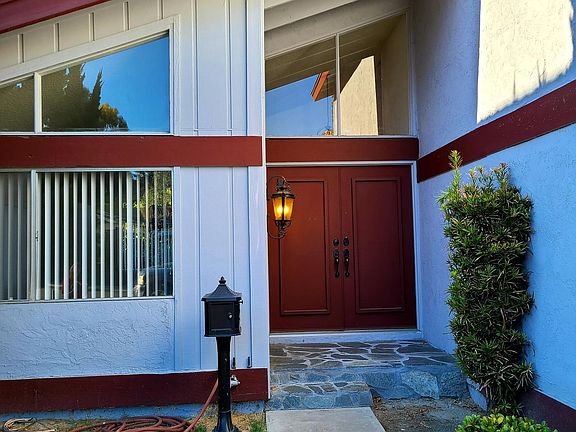 4th image of 8074 Hillandale Dr