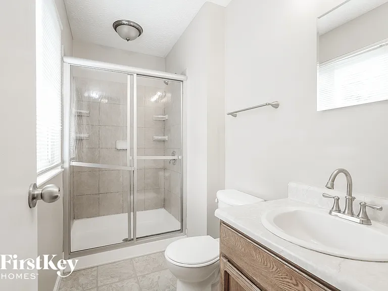 833 Lindenhaven Rd — Photo 7