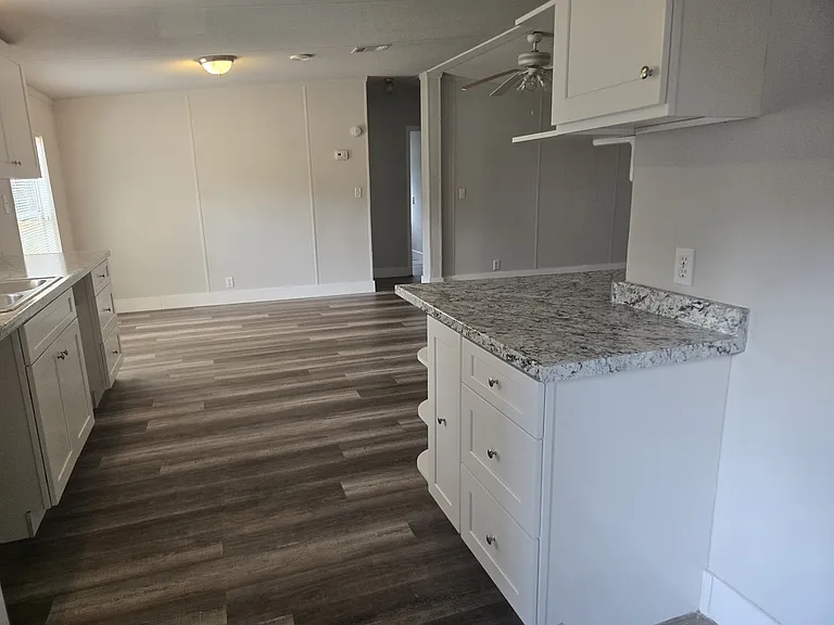 7538 Sycamore St — Photo 5