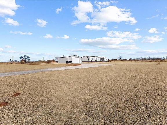 2nd image of 619 N 16th St