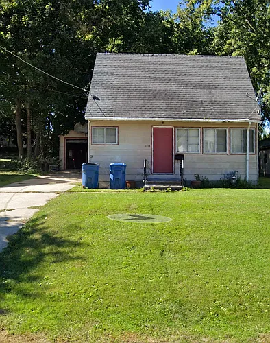1115 Walnut Ave Photo 1