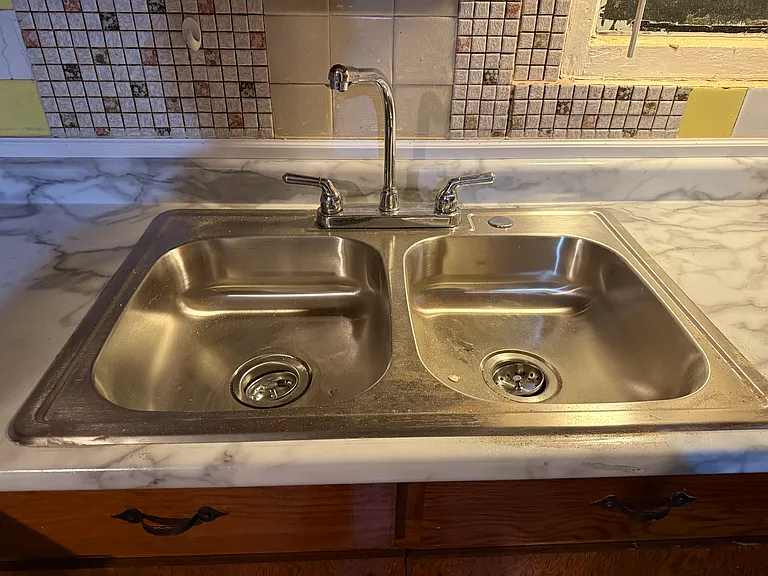 933 Myrtle Ave — Photo 10