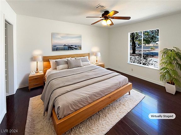 4th image of 3760 S Torrey Pines Dr