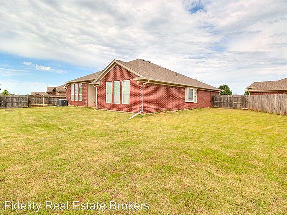5th image of 2548 NW 179th Ct