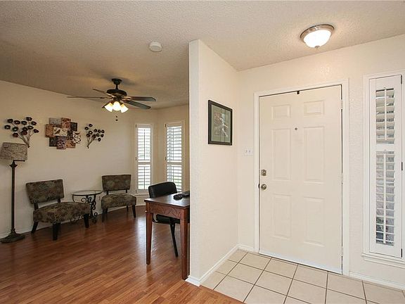 3rd image of 4676 Goldrock Dr