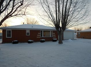 2120 Oak St, Hazel Green, WI 53811