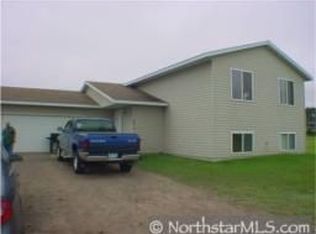 9911 301st Ave NW, Princeton, MN 55371