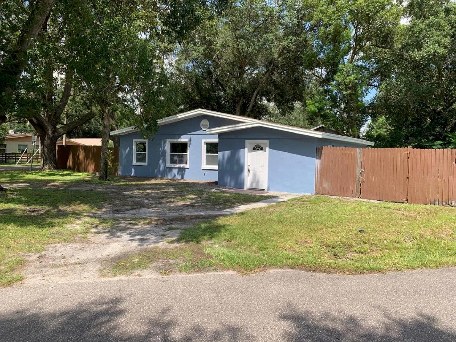 4 bed, 1260 sqft, $1,550 — Photo 2