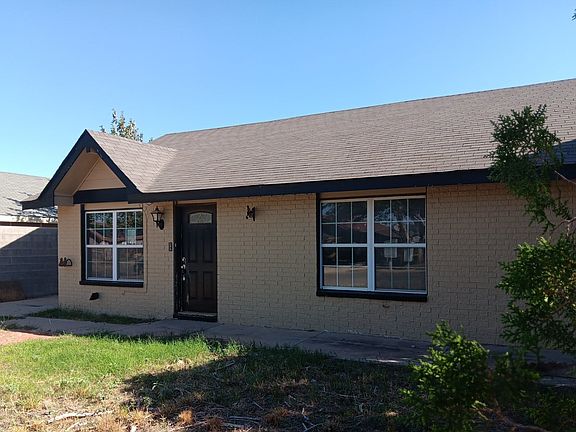 2nd image of 1308 E Cowden Ave