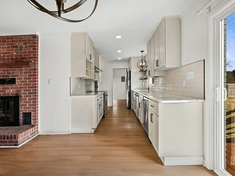 16808 Knoxwood Dr — Photo 10