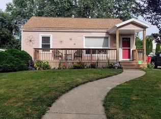 1404 Garden Ln, Champaign, IL