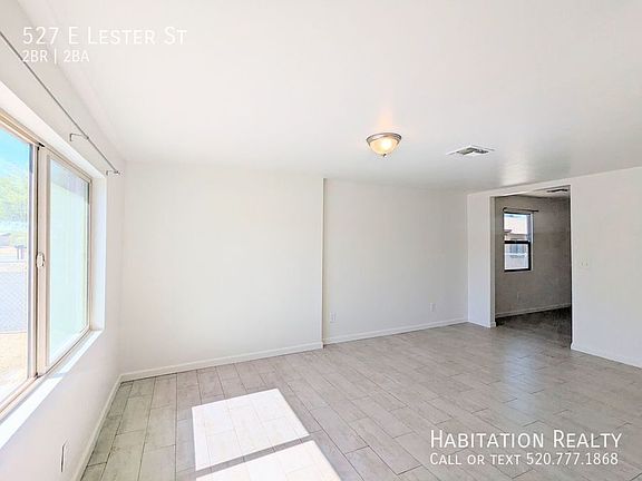 3rd image of 527 E Lester St