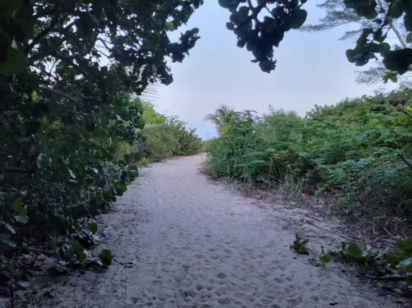 2505 N Ocean Dr, Hutchinson Island, FL