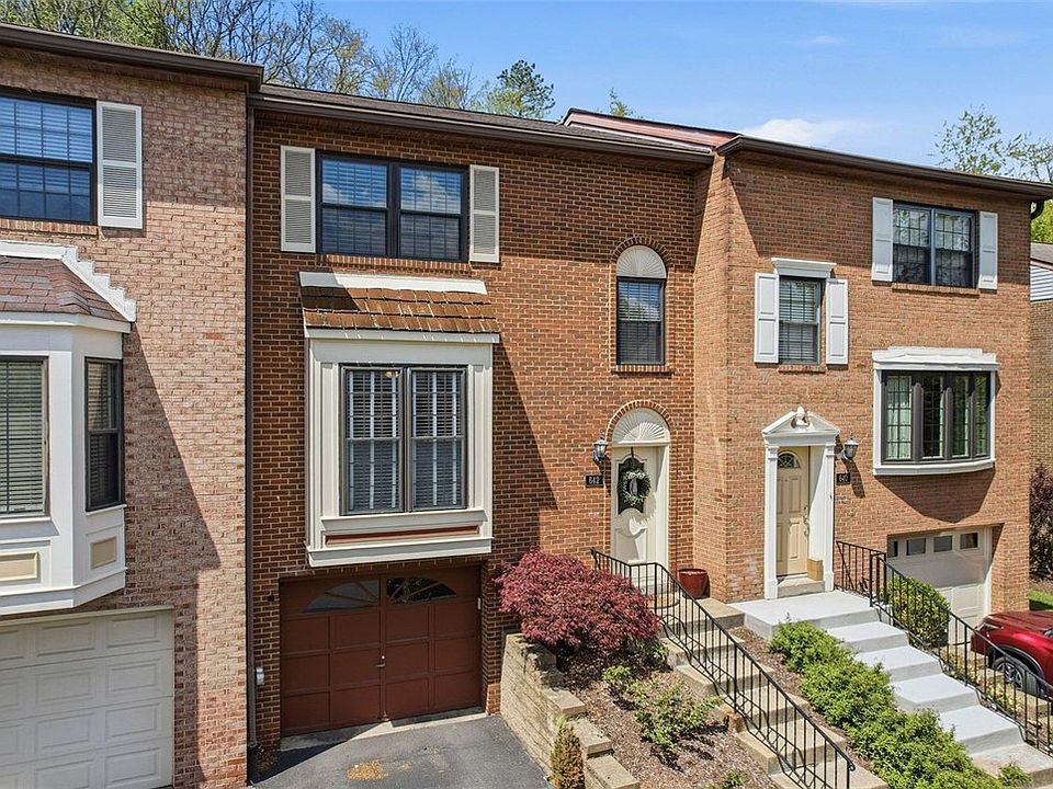 1st image of 642 Woodcrest Dr