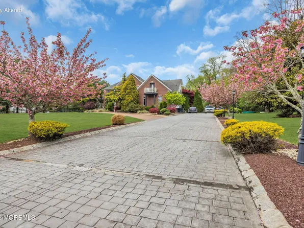 176 Oakland Mills Road, Manalapan, NJ 07726