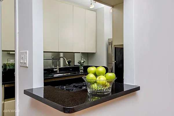 Sold by Corcoran | media 29