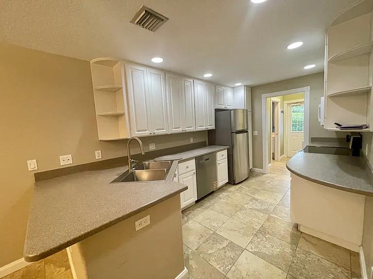 1649 Napoli Dr W #1649 — Photo 6