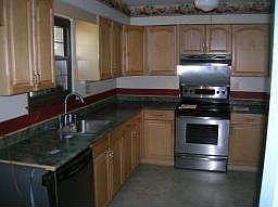 2nd image of 1403 Saint James Ct #1403