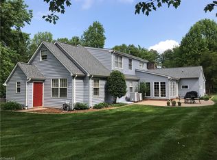 171 Berry Mountain Ln, Wilkesboro, NC 28697