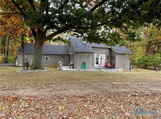 1009 Lois Clarke Ln, Bryan, OH 43506