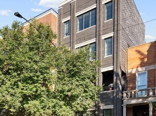 1142 W Diversey Pkwy #3, Chicago, IL 60614