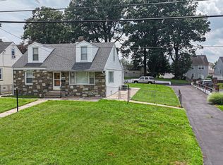 4600 Aubrey Ave, Philadelphia, PA 19114