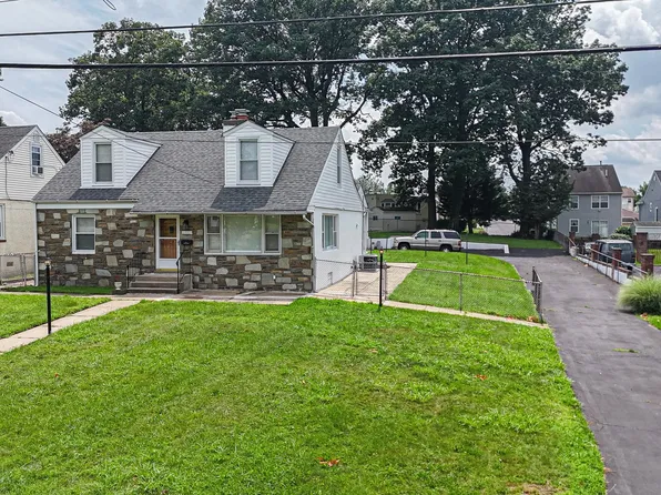 4600 Aubrey Ave, Philadelphia, PA 19114