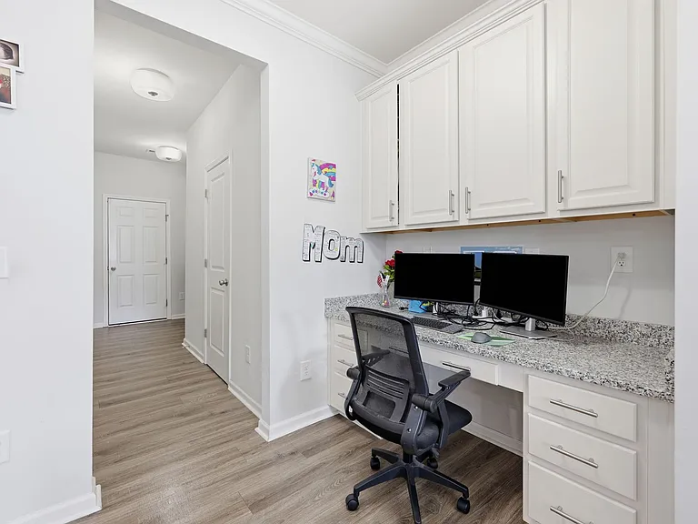 115 Crusaders Dr — Photo 17