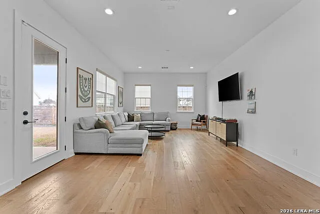 415 Alexander Ave — Photo 23