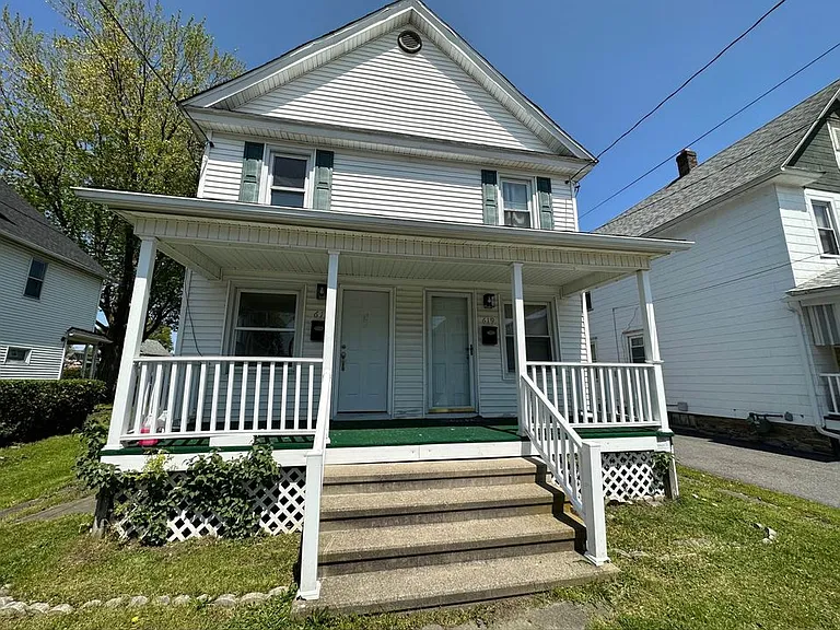 619 Dean St — Photo 1