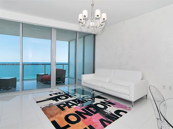 5th image of 17121 Collins Ave APT 1707