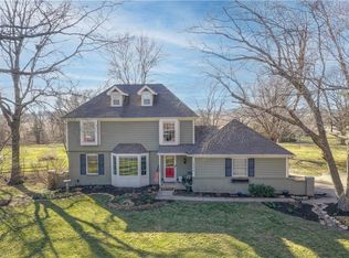 15904 Riggs Rd, Stilwell, KS 66085