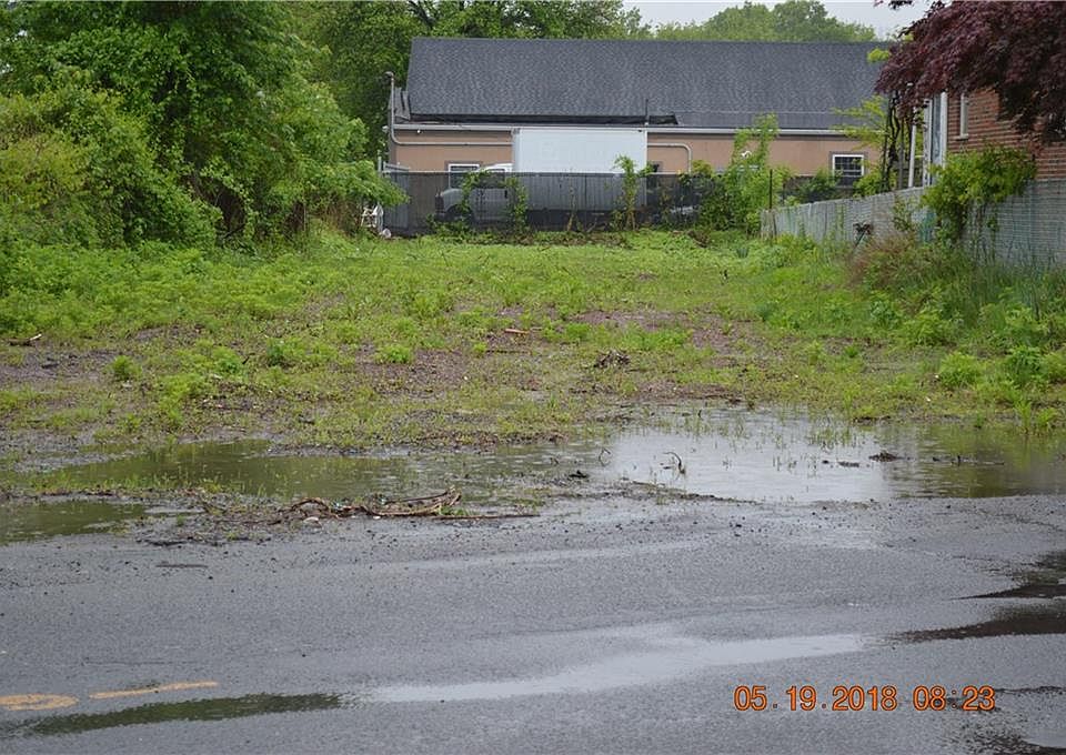 2nd image of 721 South Ave