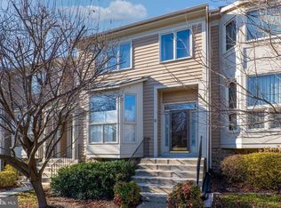 6 Taverngreen Ct, Baltimore, MD 21209