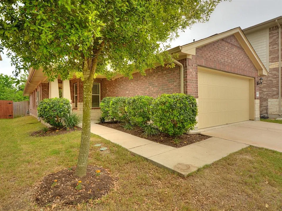 11017 Short Springs Dr